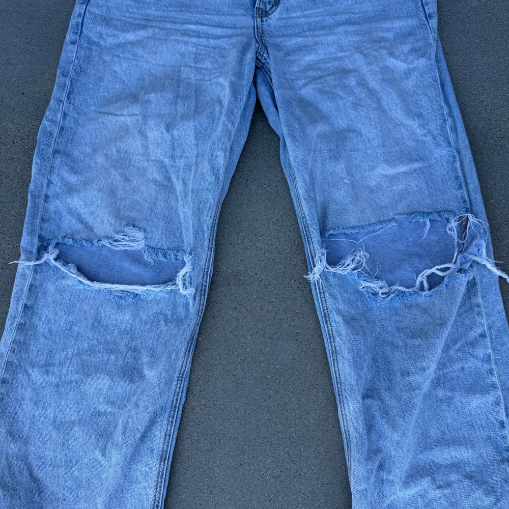 American Eagle Stovepipe Distressed Straight Leg Jeans Light Wash Size 14 - Picture 2 of 12
